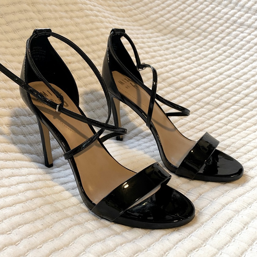 Strappy black heel - Mix No. 6 - size 9